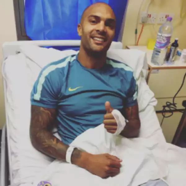 Super Eagles Goal Keeper, Carl Ikeme Shares Photo From His Hospital Bed